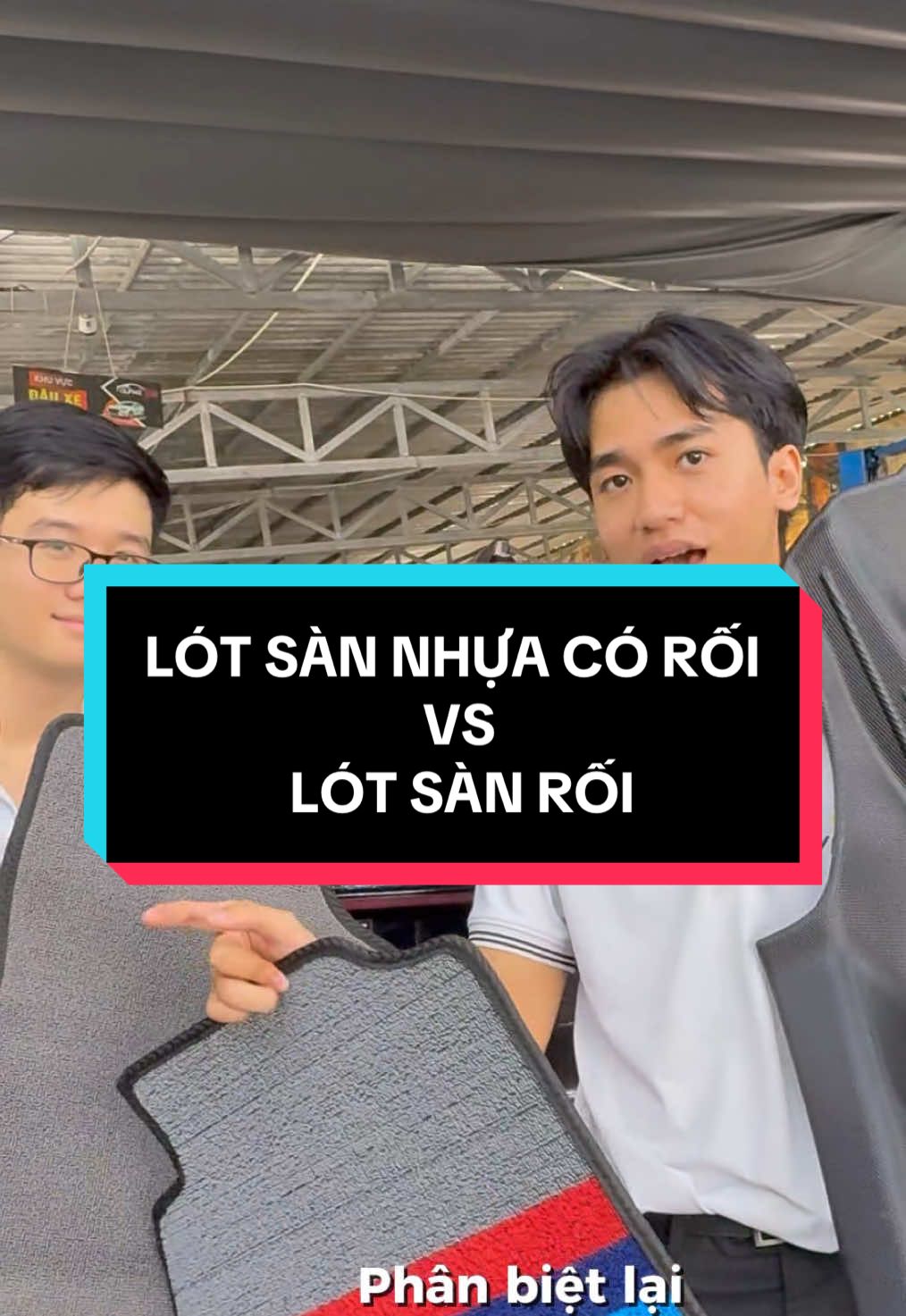 So sánh giữa LÓT SÀN NHỰA CÓ RỐI và LÓT SÀN RỐI?  Bạn đã biết chưa? #thamroi #thamroilotsan #oto #5D #phukienoto 