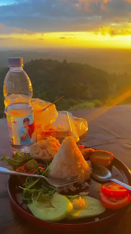 Sunset di liku 9 masyallah cantik sekali😍🥰🌈#CapCut#fypシ゚#likusembilanbengkulu#bengkulutiktok #bengkulupride 