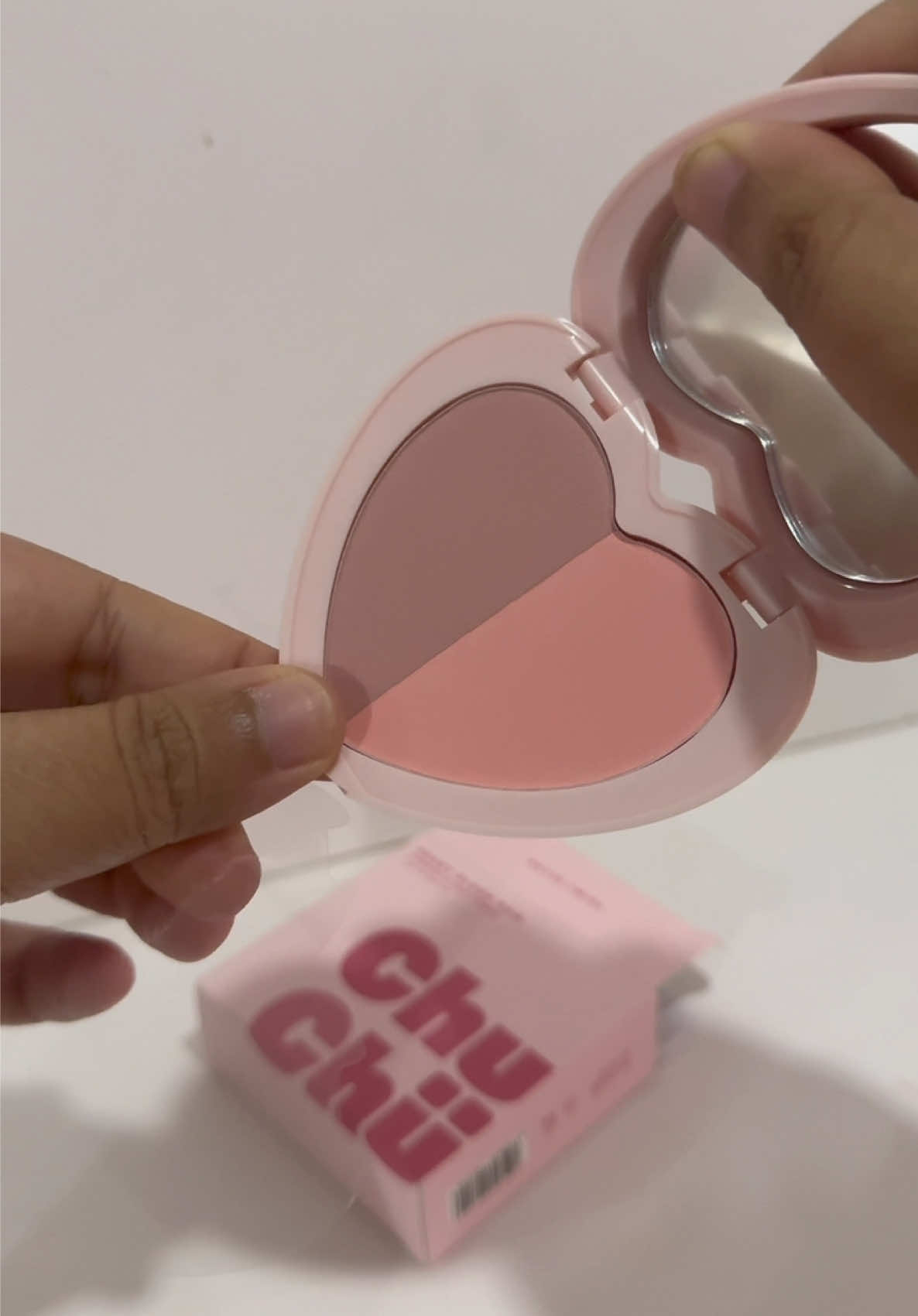 #chuchubeauty #chuchubeautyheartblushduo #heartblushduo #satintwirl 