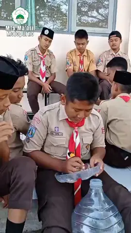 pelajaran kerajinan sambil main tebak kata 😁