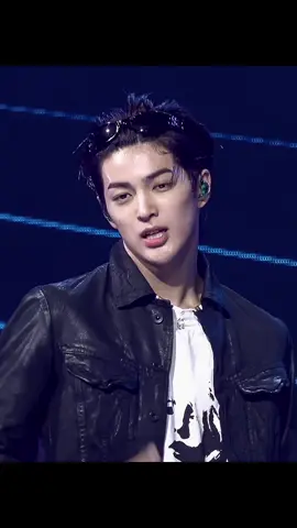 exposed forehead + sunglasses🔥🔥 #cortis #코르티스 #keonho #keonhocortis #bighit 
