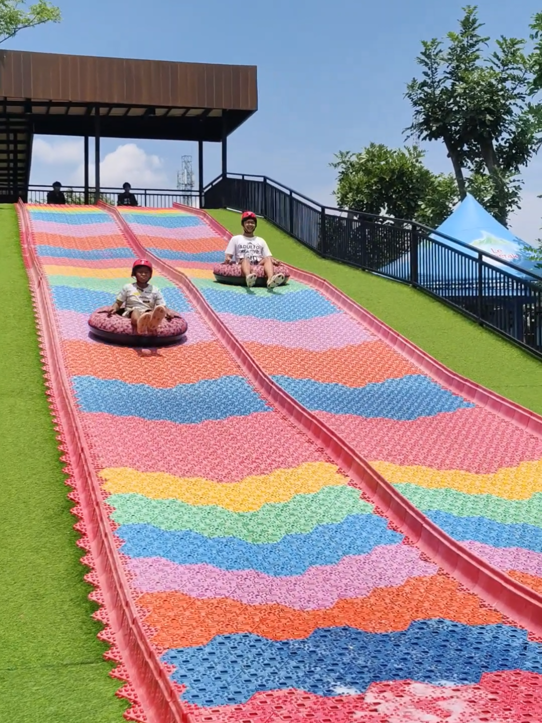 JANGAN KESINI KALAU GAK MAU ANAK SENENG🥰#trendingtiktok #tempatviral #playground #mainananak #berandatiktok 
