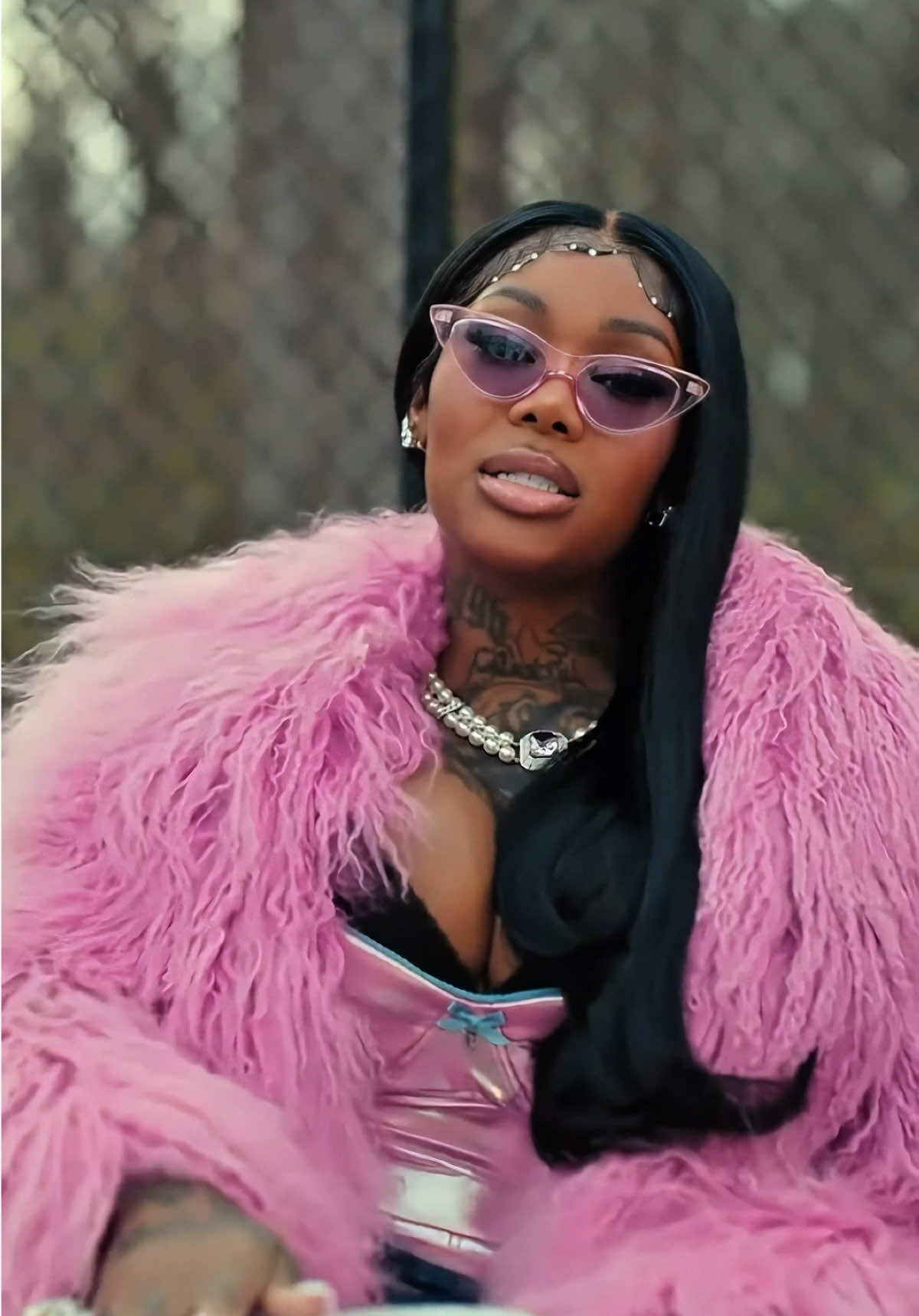 she snapped as usual 🔥 #summerwalker #rnb #sailorr 