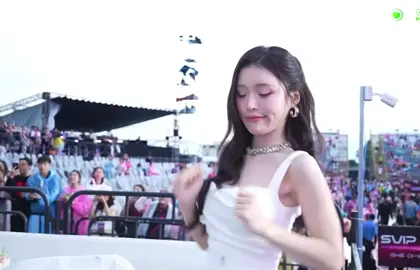 oidoioi vợ🫣🫣#HanSara #EXSH #EmXinhSayHi #concertemxinhsayhi @hansara.official 