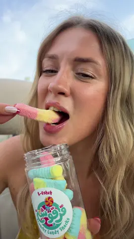 @قرقوشة Once you start, you can’t stop 🤯✨  #fyp #mukbang #asmr #crunchy #candy