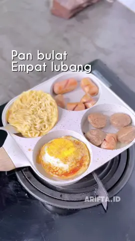 Pan bulat empat lubang, praktis satset 😍 #pan4lubang #wajan4lubang #wajanantilengket #wajantelur4lubang #wajanomelet 