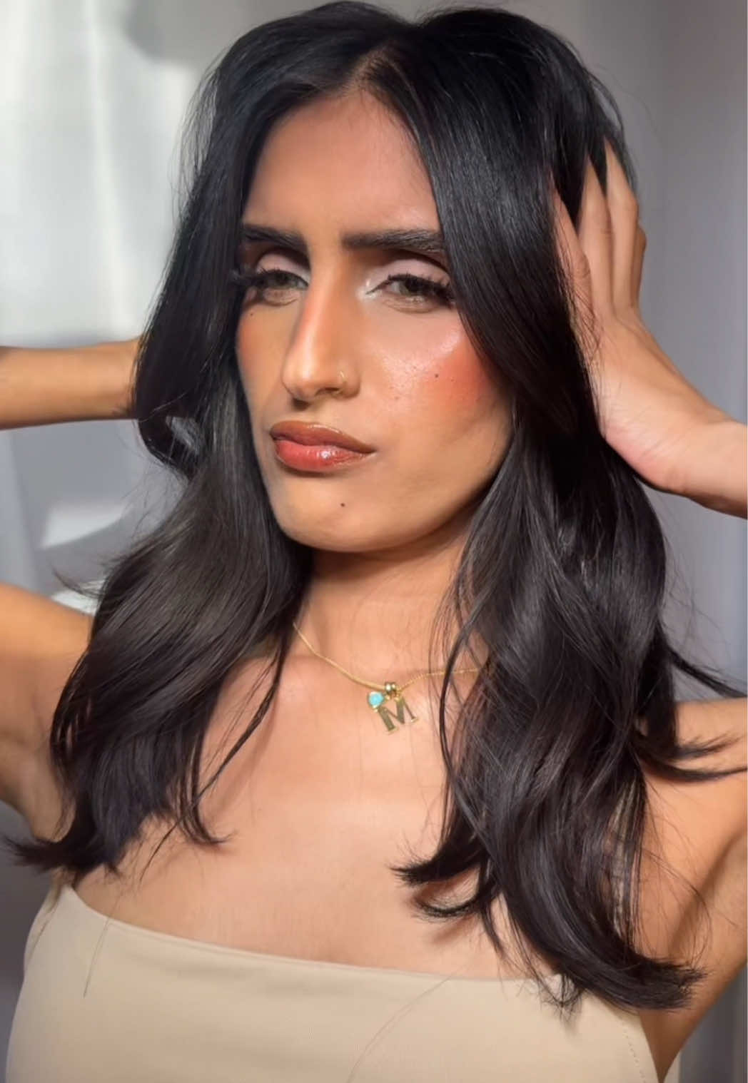 Tried Harold James makeup technique…and my base atee✨ who wants a tutorial? #makeuptransformation #makeuptechnique #makeuptransition #haroldjames 