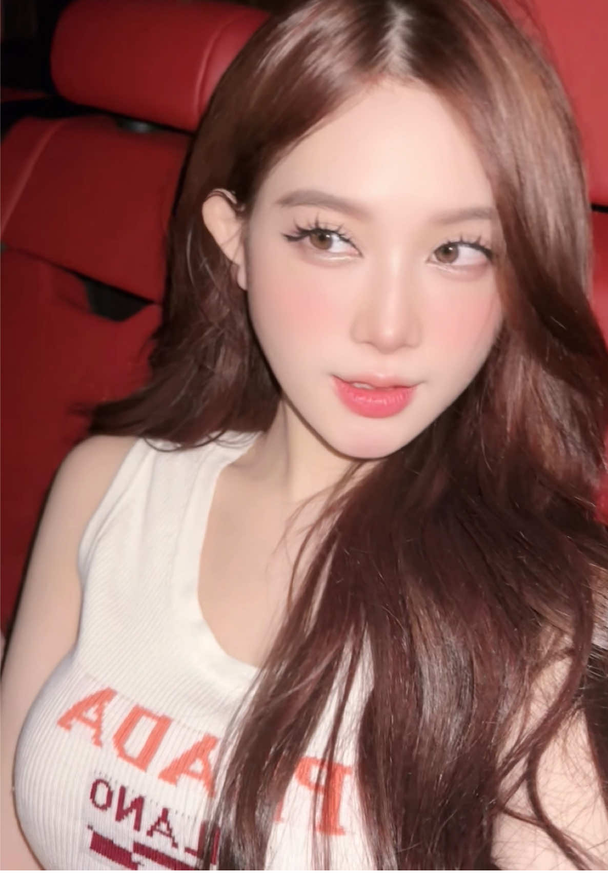 99% cơ thể là khóc với mếu :))