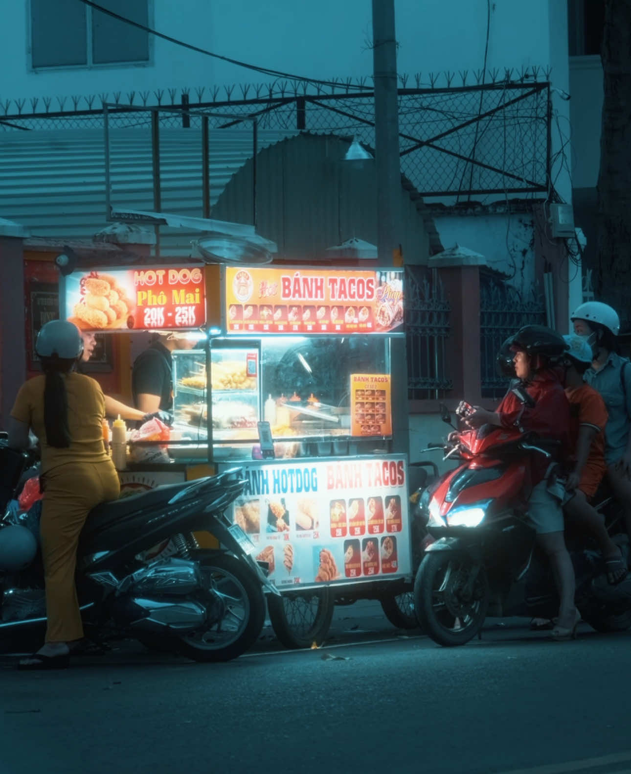 Em vẫn còn thương anh đúng không? #xuhuong #fyp #buồn #buon #fujifilm 