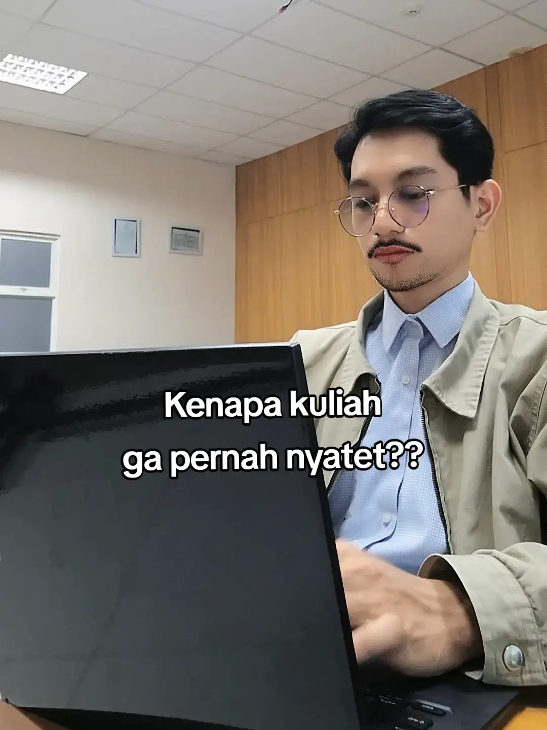 Terheran2 akuu..😭😭 #gondrong #fyppppppppppppppppppppppp #mahasiswagondrong 