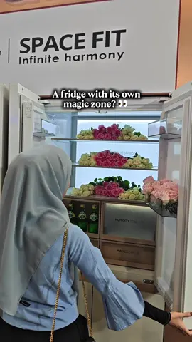 ✨ Meet the fridge that does more than just keep things cold — it keeps your food fresh for longer, makes ice you can control from your phone, and has its very own Magic Zone for all your ingredients 🥬❄️🥩 and now, a 0cm seamless built-in design for the perfect fit in your kitchen! 🎉 Haier Space Fit Series Launch Deal (5–30 Sept 2025) Enjoy RM500 Instant Savings + Complimentary Gift Set 🎁 Available at Haier authorised dealers nationwide T&C applies #Haier #HaierMY #SPACEFIT #MoreCreationMorePossibilities #homeliving 