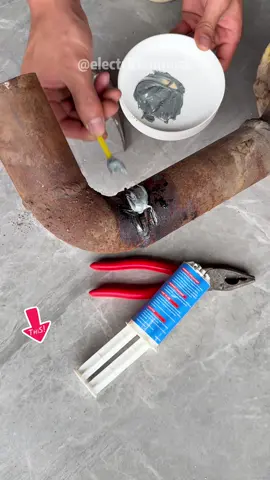 Recommend this glue that is as strong as welding#tiktokshop #bluecollar #diyer #tool #drywaller #plumber #sparky #glue #repairglue 