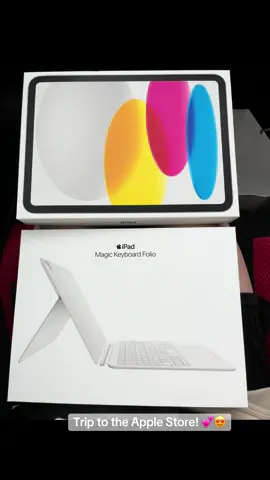 Quick trip to the Apple Store!! (Again) 😂💕 #ipad #unboxing #apple #expensive #magickeyboard 