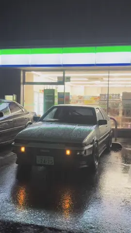 Rainy day 86☂️ 　 #ae86 #trueno  #jdm #toyota #fyp:   