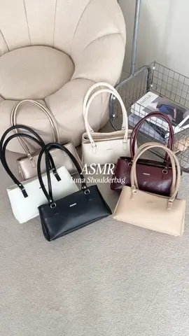 📢 𝗟𝗨𝗡𝗔 𝗦𝗛𝗢𝗨𝗟𝗗𝗘𝗥𝗕𝗔𝗚 𝗢𝗙𝗙𝗜𝗖𝗜𝗔𝗟𝗟𝗬 𝗟𝗔𝗨𝗡𝗖𝗛 𝗧𝗢𝗗𝗔𝗬𝗬!! 🥳🎊 𝗛𝗮𝗿𝗴𝗮 𝗻𝗼𝗿𝗺𝗮𝗹 𝟭̵𝟱̵𝟬̵.̵𝟬̵𝟬̵𝟬̵ 𝗣𝗿𝗼𝗺𝗼 𝗹𝗮𝘂𝗻𝗰𝗵𝗶𝗻𝗴 𝟵𝟮.𝟬𝟬𝟬 So.. mau checkout warna apa dulu nih?🥰 