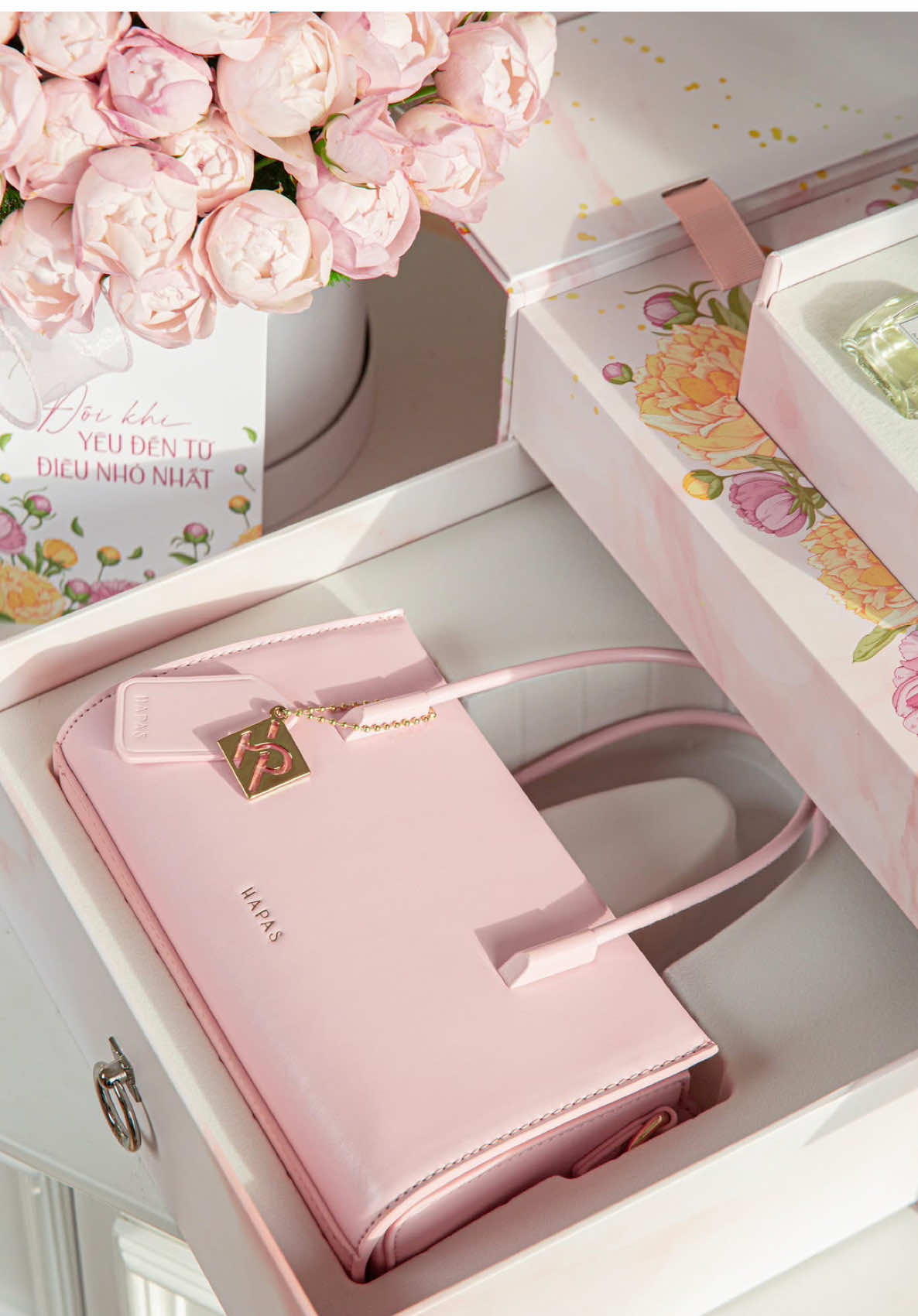 Một chiếc túi xinh đi cafe #hapas #tuixach #tuixachnu #bag #xuhuong 