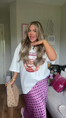 Ready to go on a date 🩷 #transition #sabrinacarpenter #OOTD 