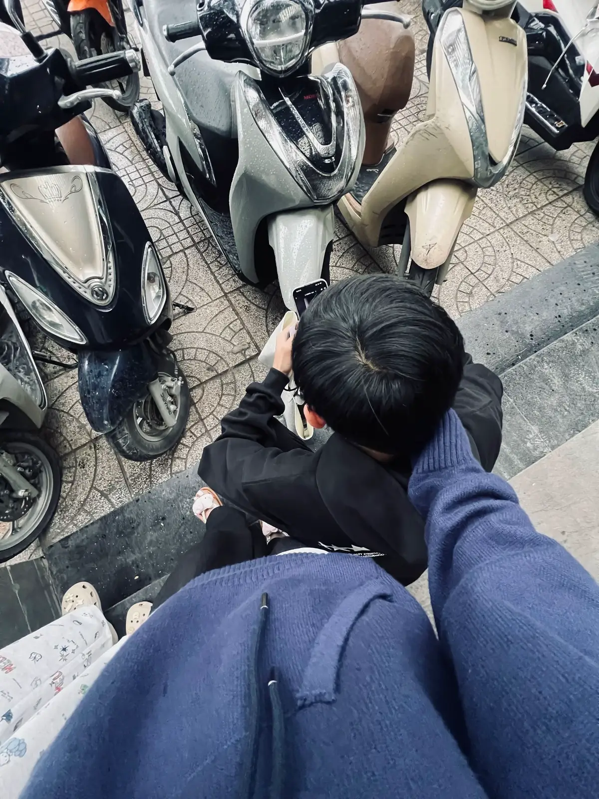 Anh có thể còn rất vụng về trong cách đối xử với em, nhưng tình cảm của anh dành cho em luôn là thật lòng. Anh không hoàn hảo, anh chỉ mong em ân cân nhẹ nhàng nhắc nhở và đưa ra lời khuyên để giúp anh sửa lỗi. Đơn giản vì anh muốn được che chở và đồng hành cùng em, và yêu thương em trọn vẹn hơn từng ngày.. #xuhuongtiktok  #fyp 