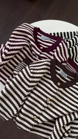 Cardigan cantik, simple, stylish dan timeless desain. Boony Cardigan dengan bahan knit premium lembut dan adem harus banget kamu miliki 😍