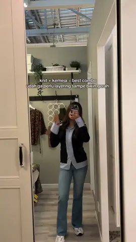 Kadang pengen styling knit sama kemeja tapi males kalo layering bikin gendut, tapi kalo pake atasan vionna ini ga perlu takut soalnya fitnya bagus bgt di badan 😍🫡 