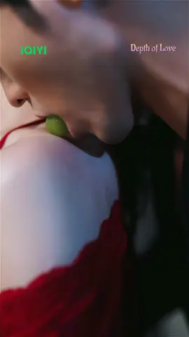 I like to eat grapes too🍇 #depthoflove #iQIYI #chinesedrama #cdrama #minidrama #shortdrama #ceo #secretary #officeromance #workplaceromance #contractmarriage #redlights