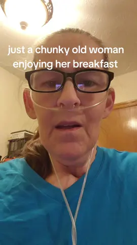 #oldwomanenjoyingbreakfast#genx #goviral2025debbiegraff #fyp #bakewithdebbiegraff 