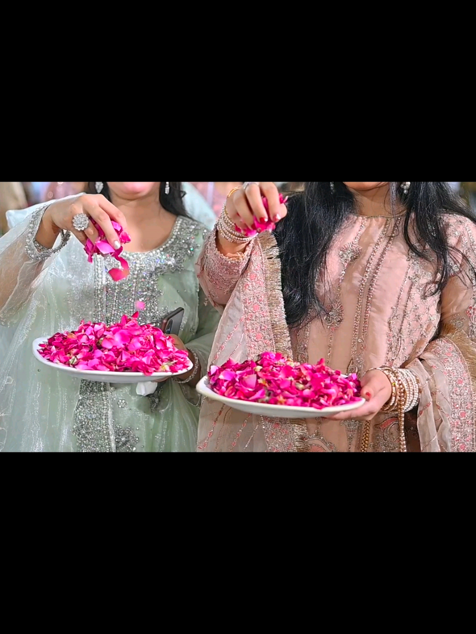 BOOKING OPEN 2025 📷DSLR Videography  🎥4K Videography  📸Still Photography 🛩️Drone Coverage 🖥️Video Mixing For detail information Vist : Naveed Studio Zafarwal🥀 Address: Old Chawinda Road Opposite To Moon Grill Zafarwal #naveedstudiozafarwal #wedding #2025 #zafarwal #narowal @Naveed Studio Zafarwal 