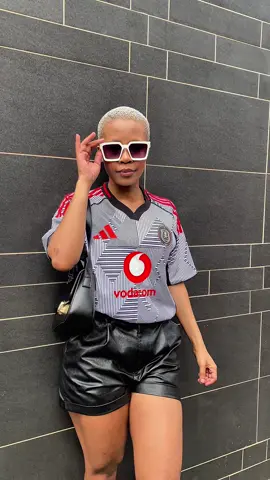 Behind the boys all the way🥺🏴‍☠️ #OrlandoPirates #oncealways #buccaneers #mtn8 #footballfans 