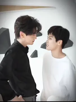 Tian akan selalu memperhatikan Setiap ZiYu berbicara. ketika Ziyu lengah, akan langsung di sosor 🤭 #ziyu #tianziyu #tianxuning #leipeng #