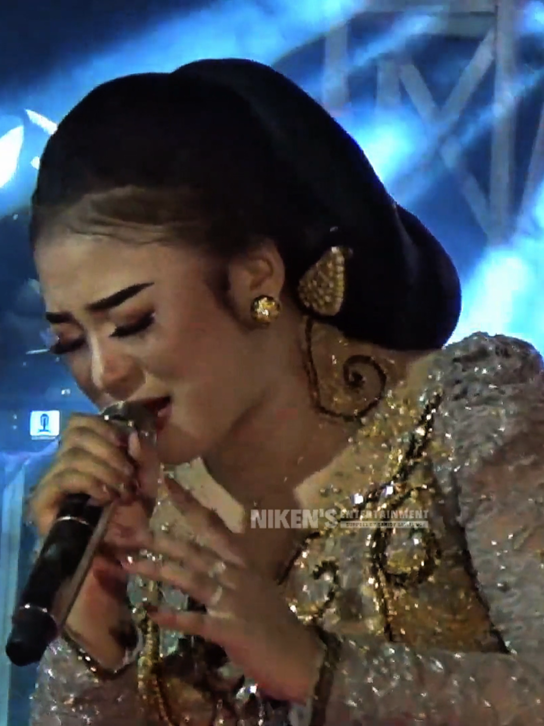 Live Perform Nirmala - @nikensalindryrealll  .  #nikensalindry #nikensentertainment #sanidynusantara #sanidylampung #campursarimayangkara