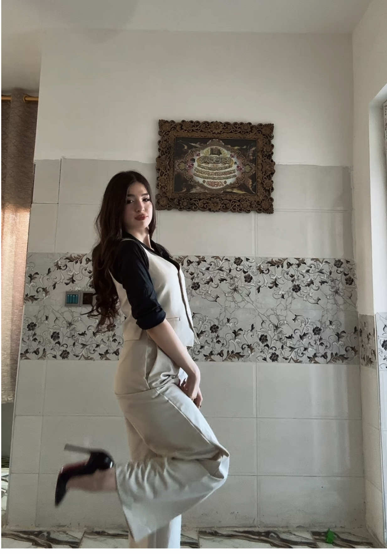 Old woman style why not! 🙋🏻‍♀️ #ayosha #kurd #tiktok #sulimany #kurdistan 