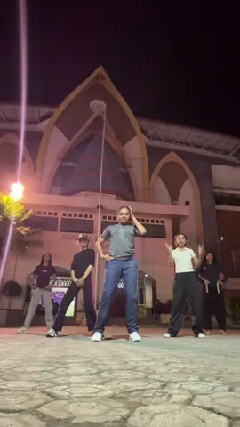 su pasti menyalaaaa🤪🔥 #japrax #dance #fypage #fyp 