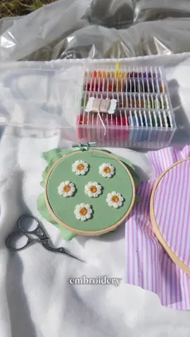 let’s go on an embroidery picnic🧵🪡❤️ #art #artist #embroidery #handmade #custom