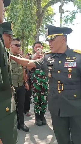 teruskan perjuangan bapak dan ibu terus  mendo'a kan mu siang dan malam 🤲🤲🤲