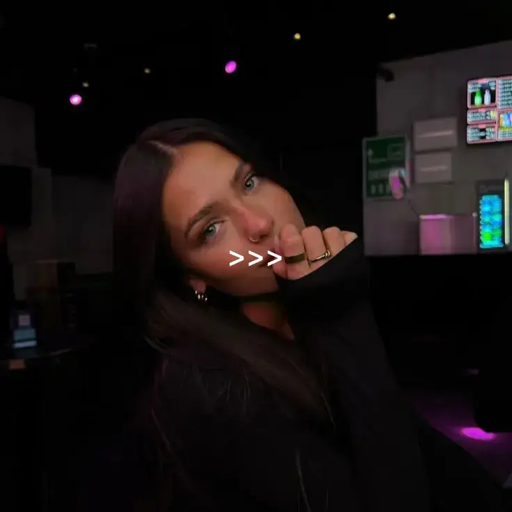 #unrelatedgirll 