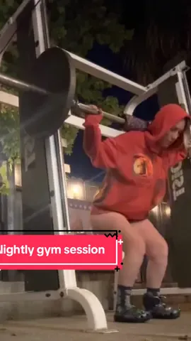 🏋️‍♂️ #gym #gymsession #gymrat #glutes #peach 