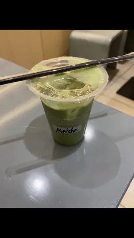 enak bgt minuman ini #matcha #fyp #fotolive 