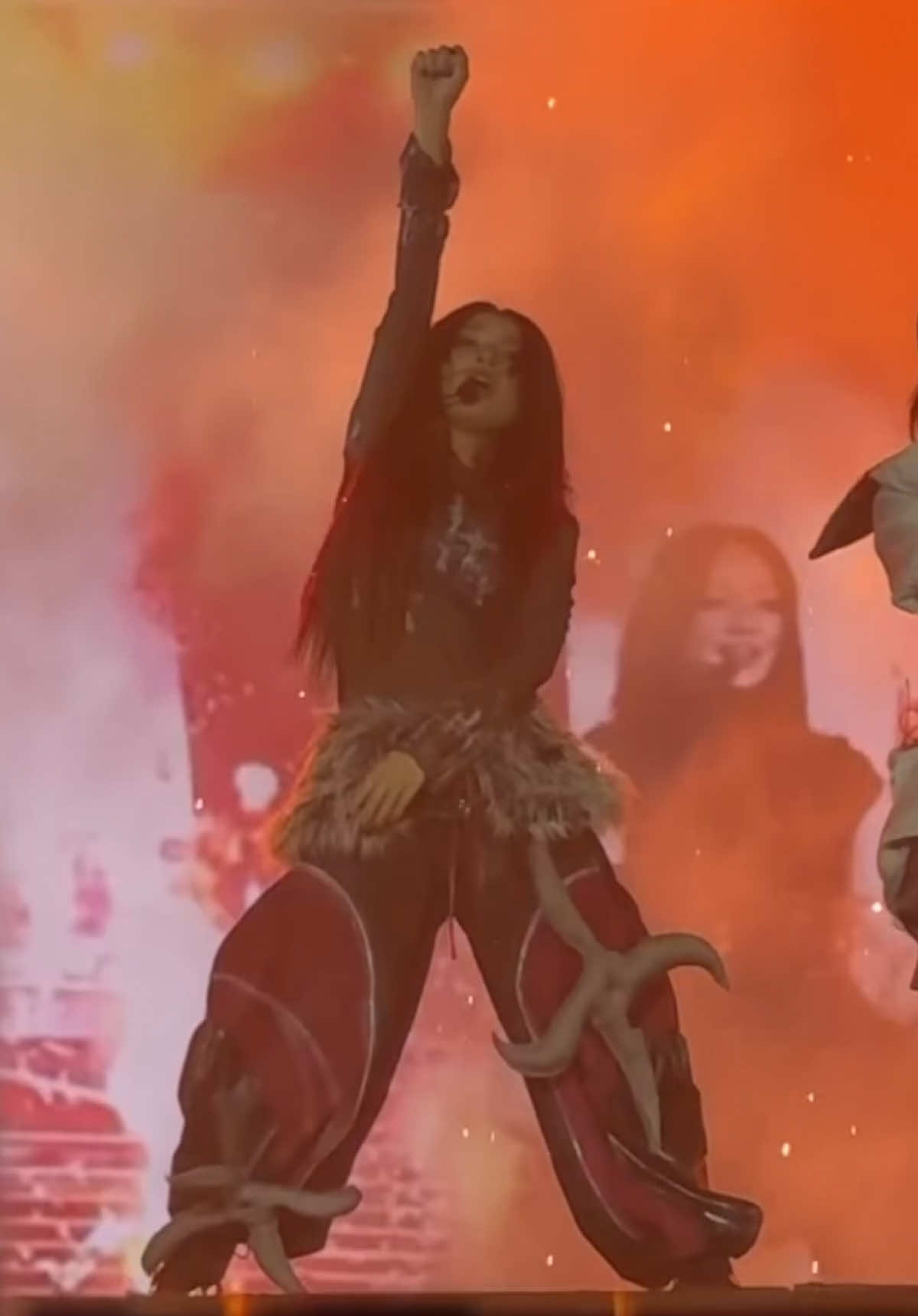 Cháy quá team Liêm ơiii 🫶🏻 #emxinhsayhi #LYHAN #xuhuong 