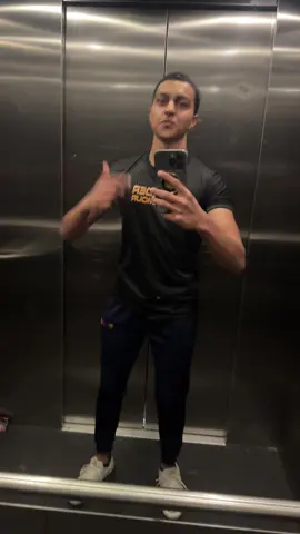 Active in lift mush 🔥😂#tatiana #fyp 