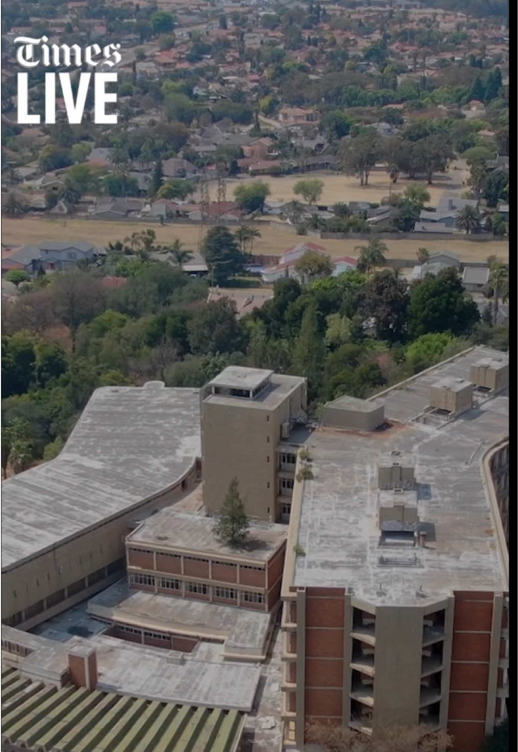 The Gauteng health department has poured more than R35m into security for a derelict building abandoned since 1996 — full story in tomorrow’s Sunday Times. 🗞️ #Gauteng #health #sanews #hospital #fyp 