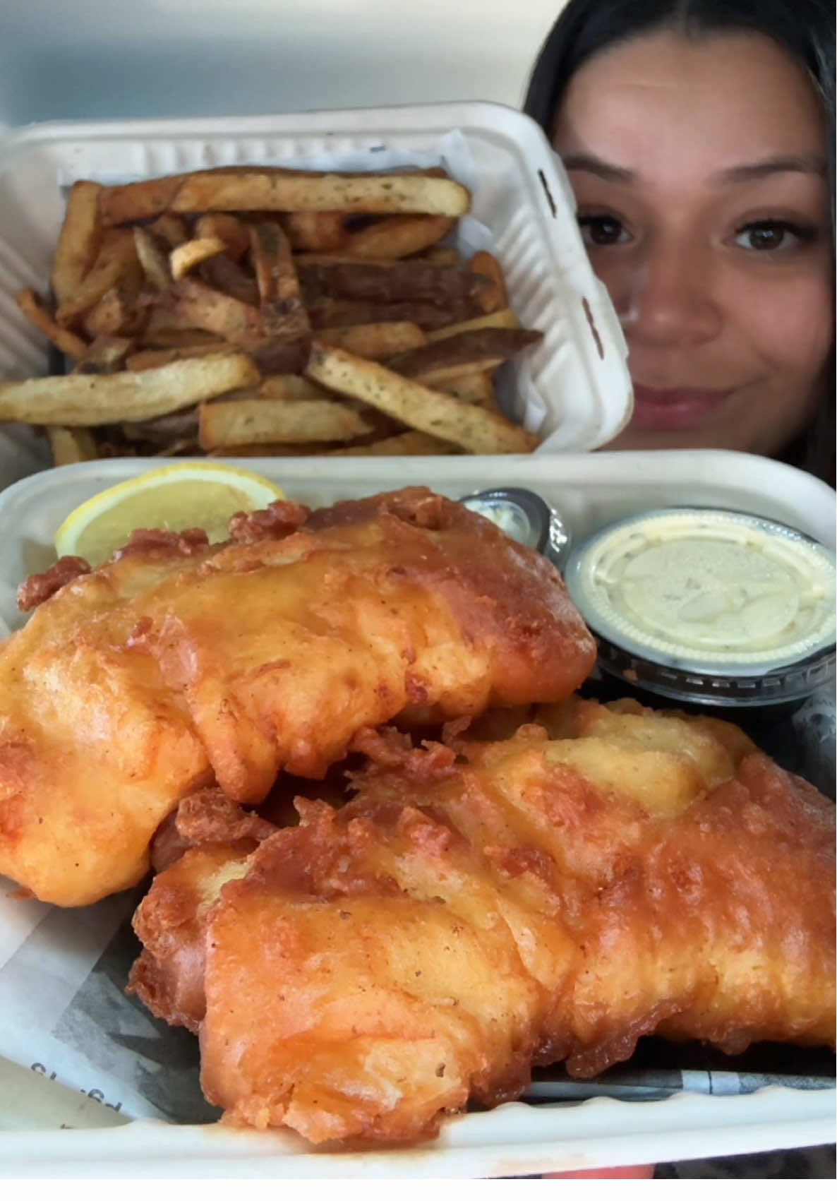 fish and chips asmr 🐟🍟 no talking eating show! fish and chips is easily one of my top 10 favorite meals, i love a good piece of crispy fish 😍😇 #fishandchips #fish #asmrfood #mukbang #mukbangeatingshow #crunchy #crispy 