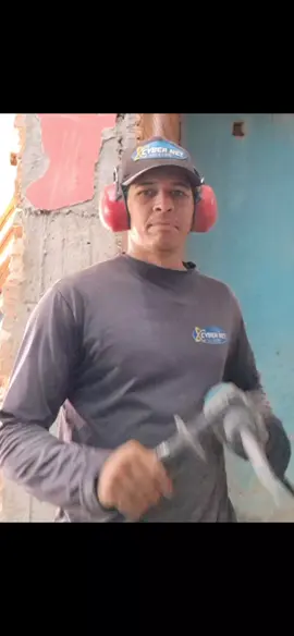 Vai pensando que vida de gamer é  fácil #callofdutymobile #codmobileclips #memes #obra #Morbizito @Clã _VƑ° 
