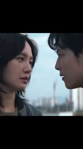 La química es una locura. Me enojaré mucho si no se besan. 🤣🥵😁🥣⚔️♠️ #parkgyuyoung #YIMSIWAN #mantis #gyuyoung #noeul 