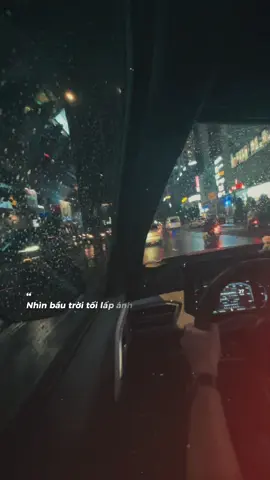 Bình yên là khi bạn ngồi bên cửa sổ, nhìn những cơn mưa rơi mà không nghĩ ngợi điều gì…#nhacnaychillphet #nangduoichanmay #xforce #mexe 