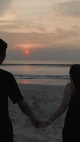 terimakasii sudah selalu ada🖤 #pantaidate #pantaicamara #couplegoals #fyp @jum's 