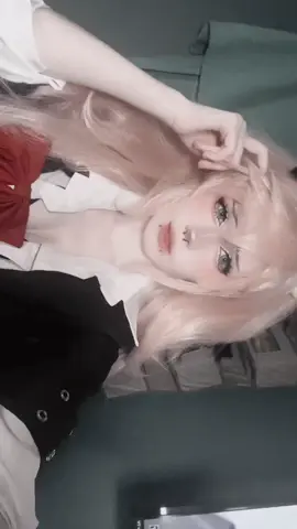 my playstation controller broke 😔 #junkoenoshima #danganronpa #danganronpacosplay #junkoenoshimacosplay #cosplay 