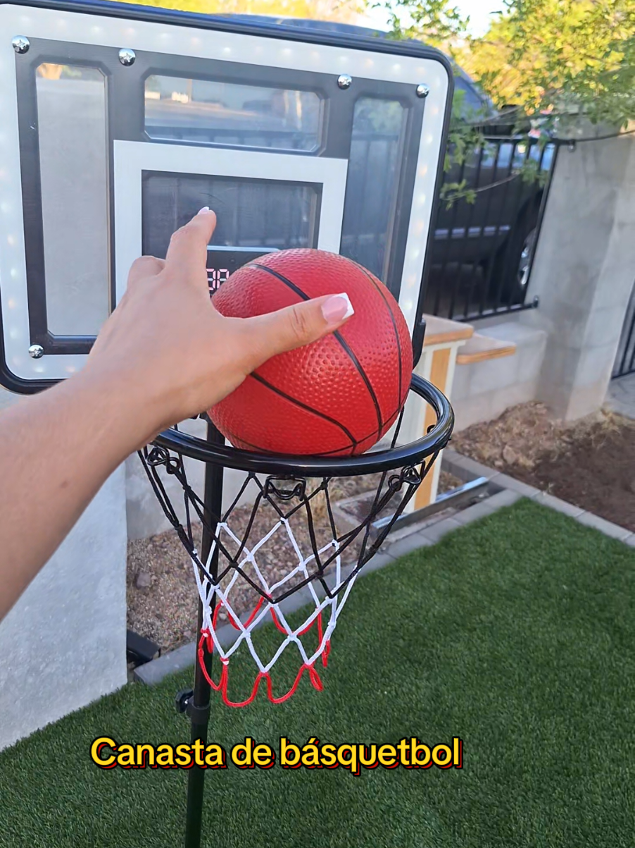Un excelente regalo para tus niños👦🎁✅️ #basketball #basketballhoop #indoorhoop #niños #basquetbol 