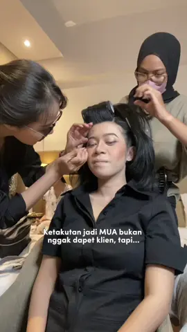 Minimal tau aroma diri sendiri🥹😭 #darlabeauty #darladeodorantspray #tahanbaukeringat #mua 