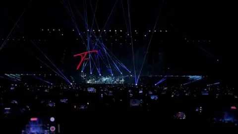 ONE OK ROCK DETOX JAPAN TOUR2025 ヤンマースタジアム長居 #oneokrock  #oneokrocklive  #ワンオク  #taka  #TENBLANK 