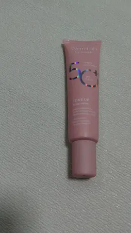 #promoseruweekend #toneupsunscreen #wardahsunscreen #sunscreen 